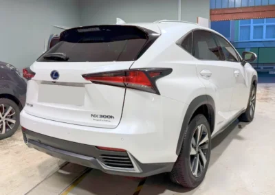 Lexus NX300H 4×4 Executive személyautó bérlése - BudapestCarRent.hu